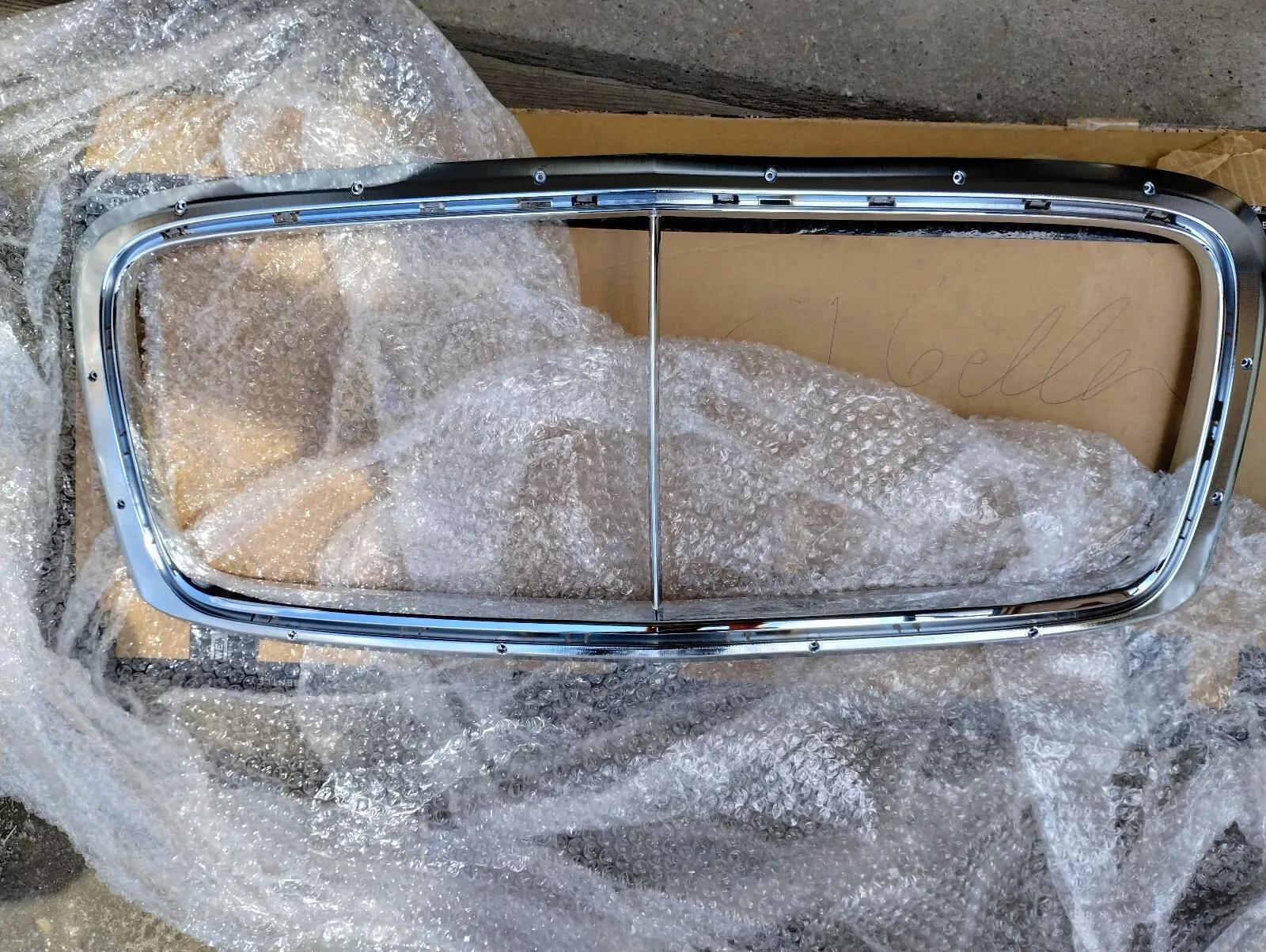 Bentley genuine TRIM FOR RADIATOR GRILLE No : 3W3853667A