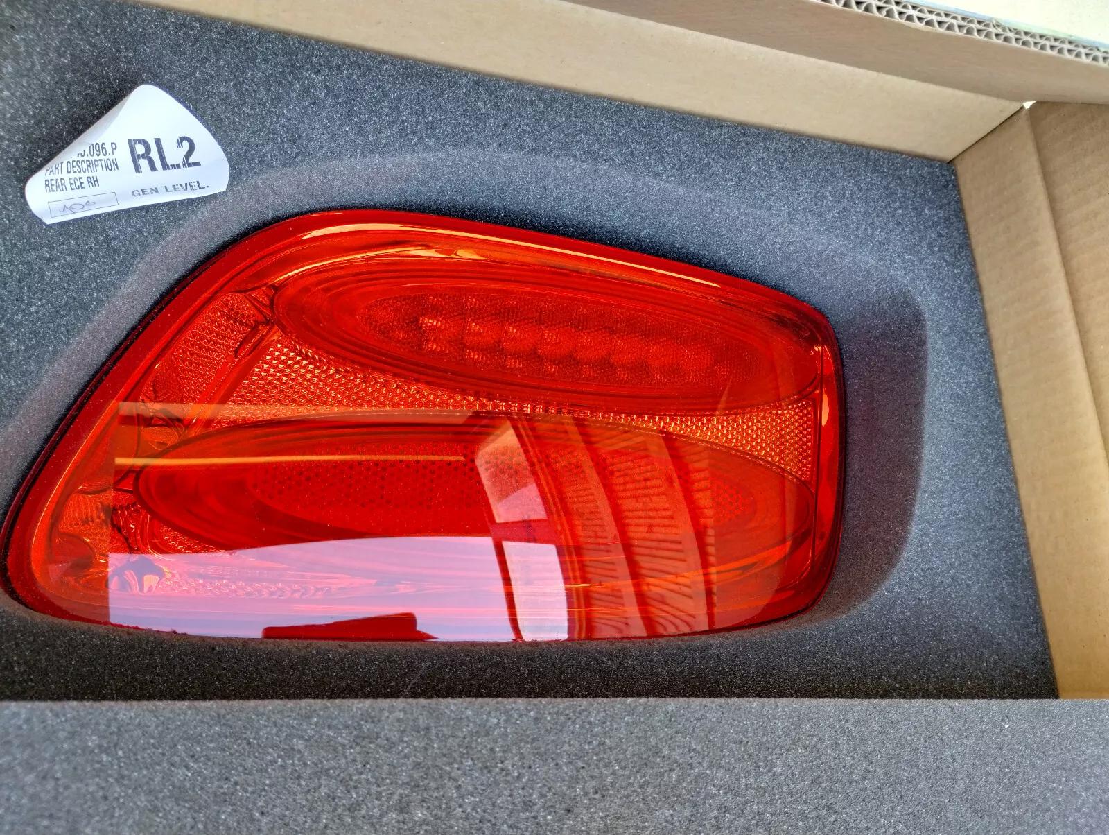 Bentley genuine REAR LAMP (GT & GTC ) No: 3W3945096P