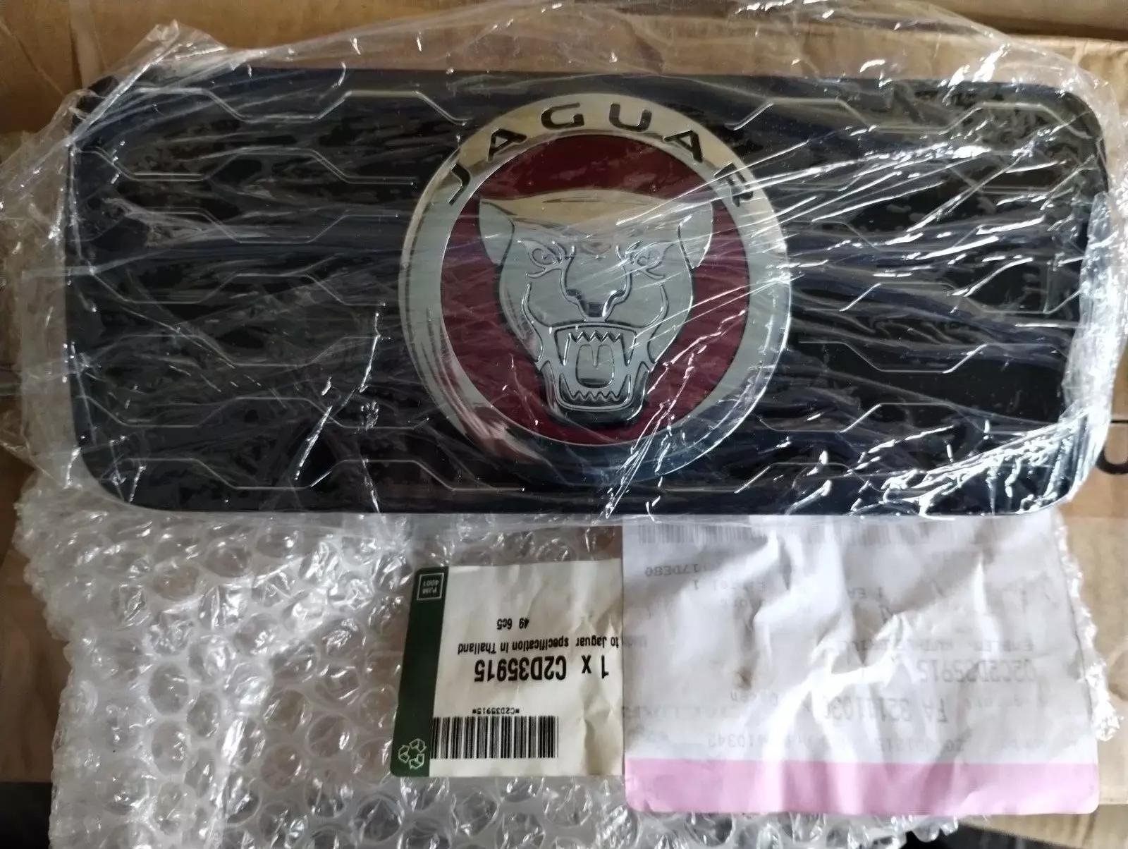 Original Jaguar RADIATOR GRILLE BADGE No: C2D35915
