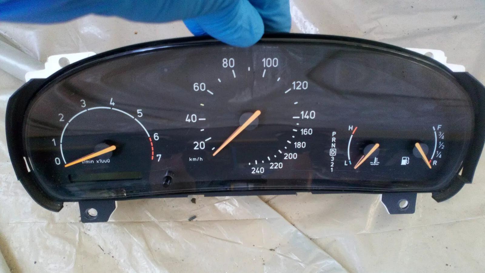 SAAB 9-5 year:1998 Speedometer Part no:5036009