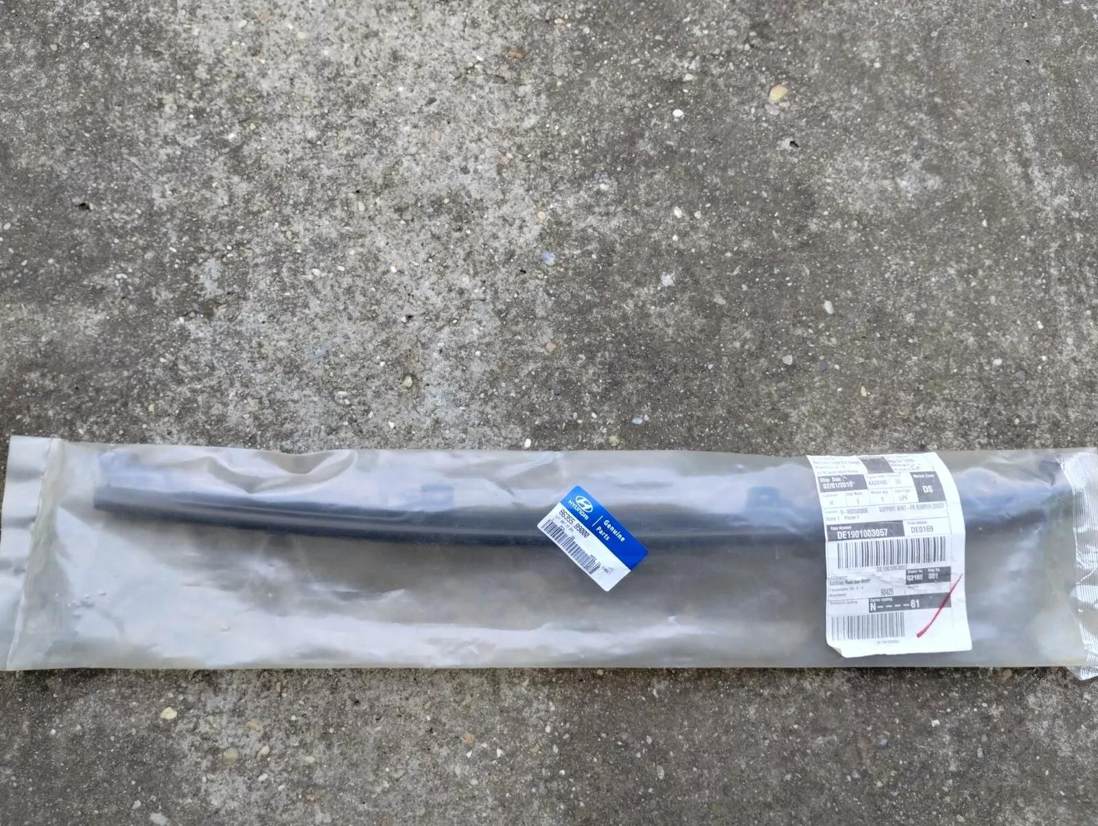 HYUNDAI original SUPPORT BRKT-FR BUMPER COVER No: 86355B9000