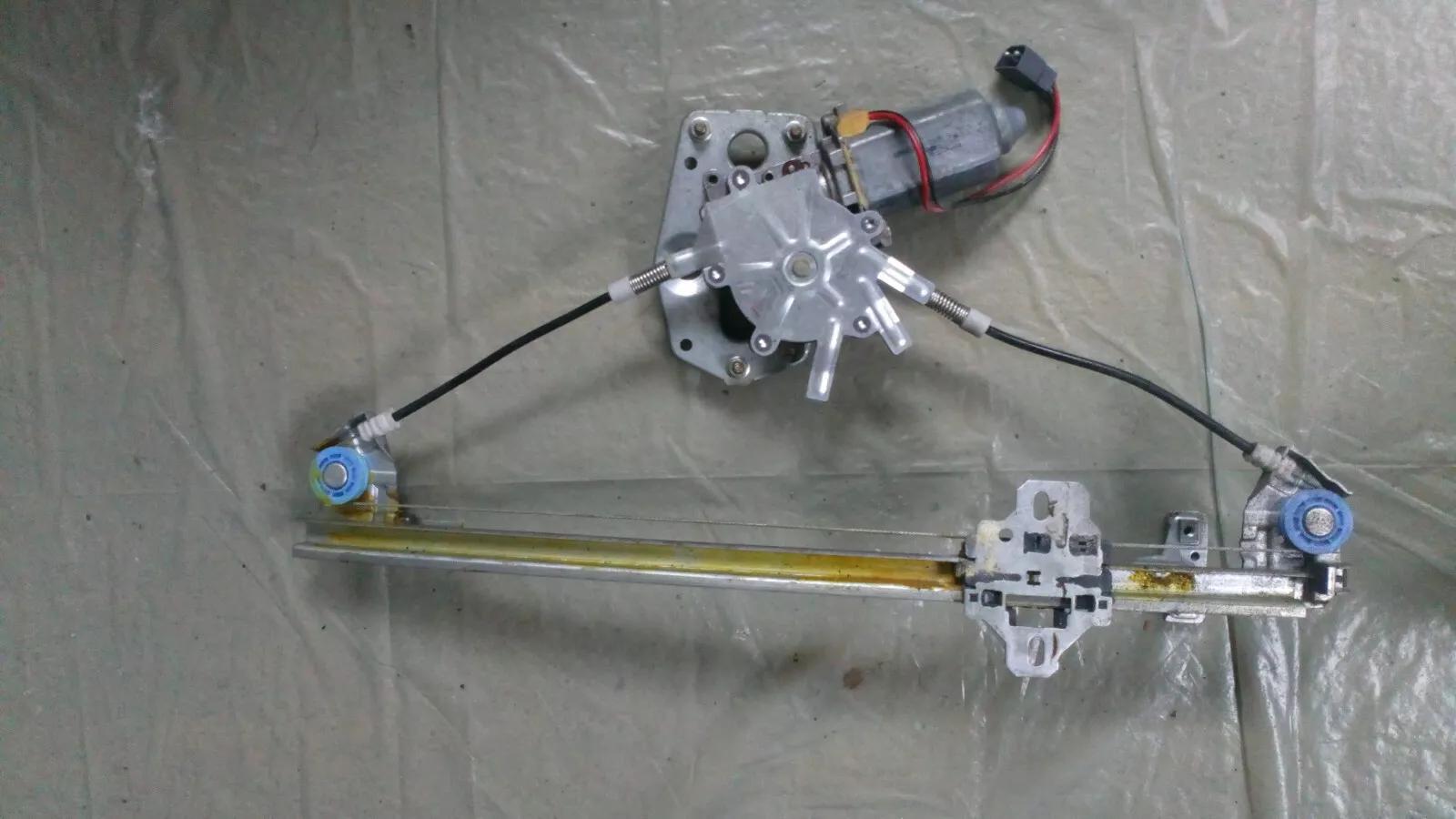 Saab 9000 window regulator right rear part no: 9255225 year:1985-98