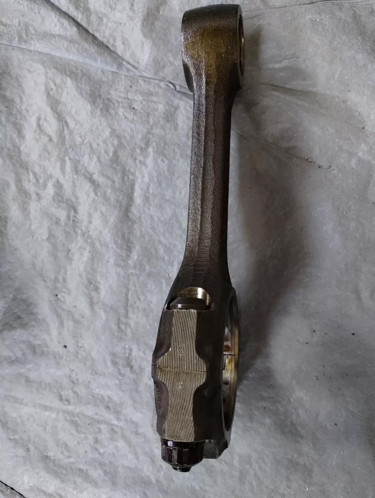 SAAB 900, 9-3, 9000 2 0T B204E connecting rod partno:9165374 "3"