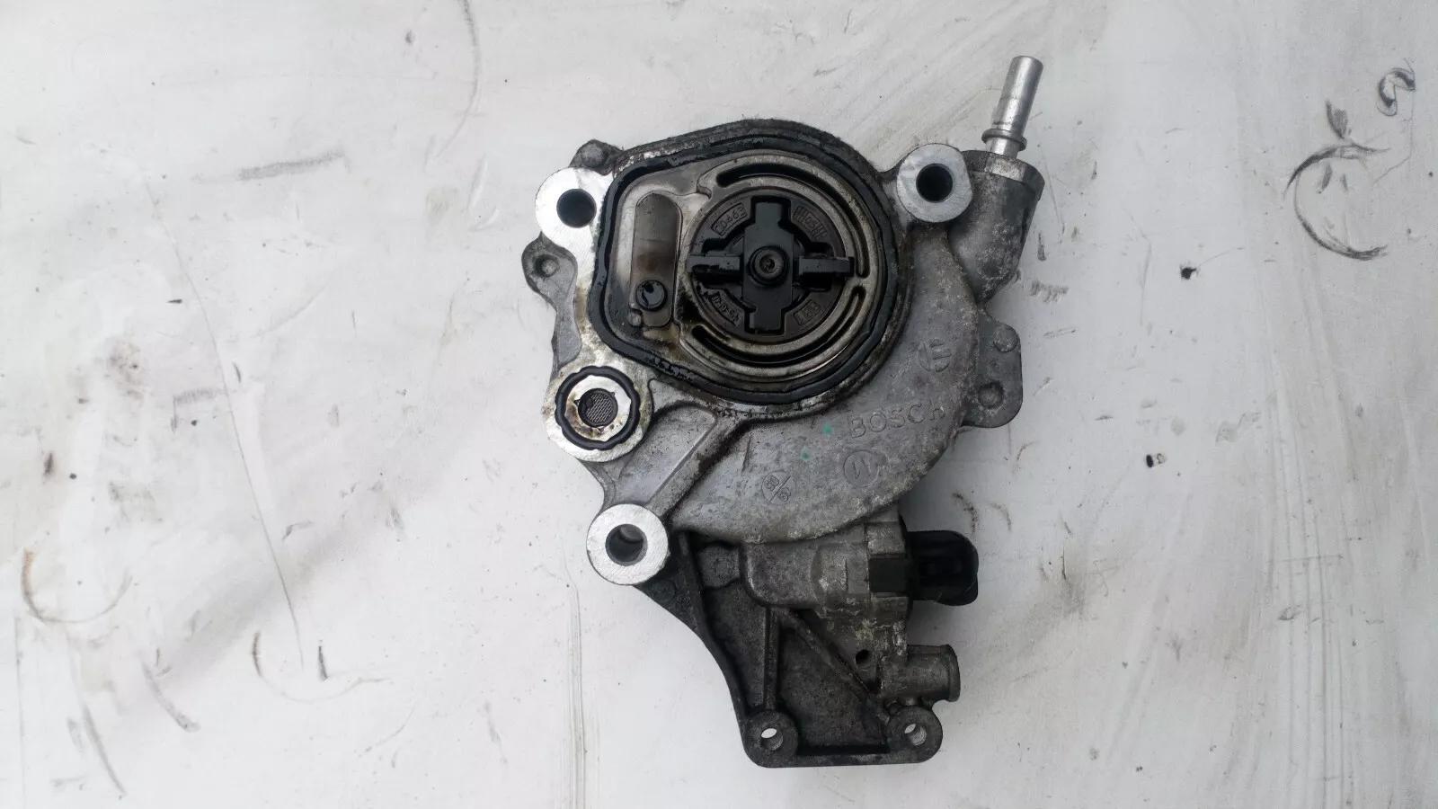 Peugeot 2 2HDI vacuum pump Year:2006