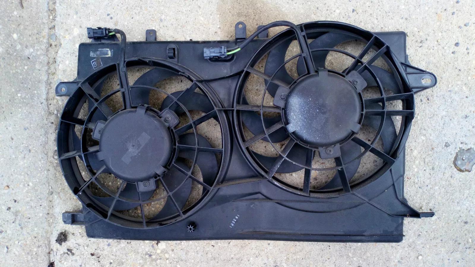 SAAB 9-5 radiator fan part no:4576344 year:1998-2009