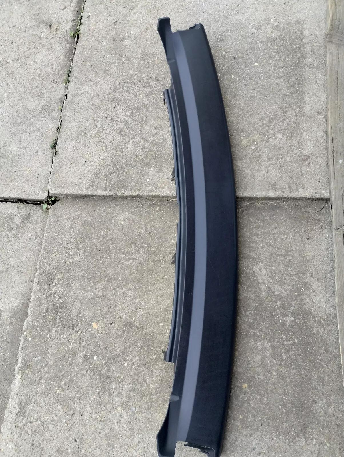 Saab 9-5 rear bumper decor strip No: 5143268 (2002-05)