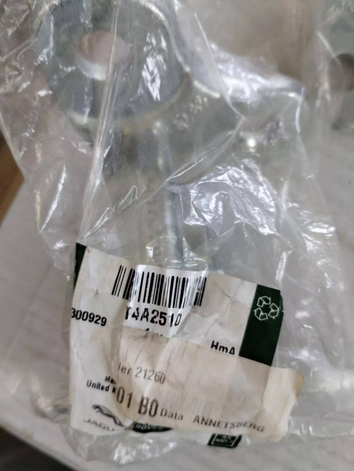 Jaguar, Land Rover, genuine hinge, door hinge.No: T4A2510
