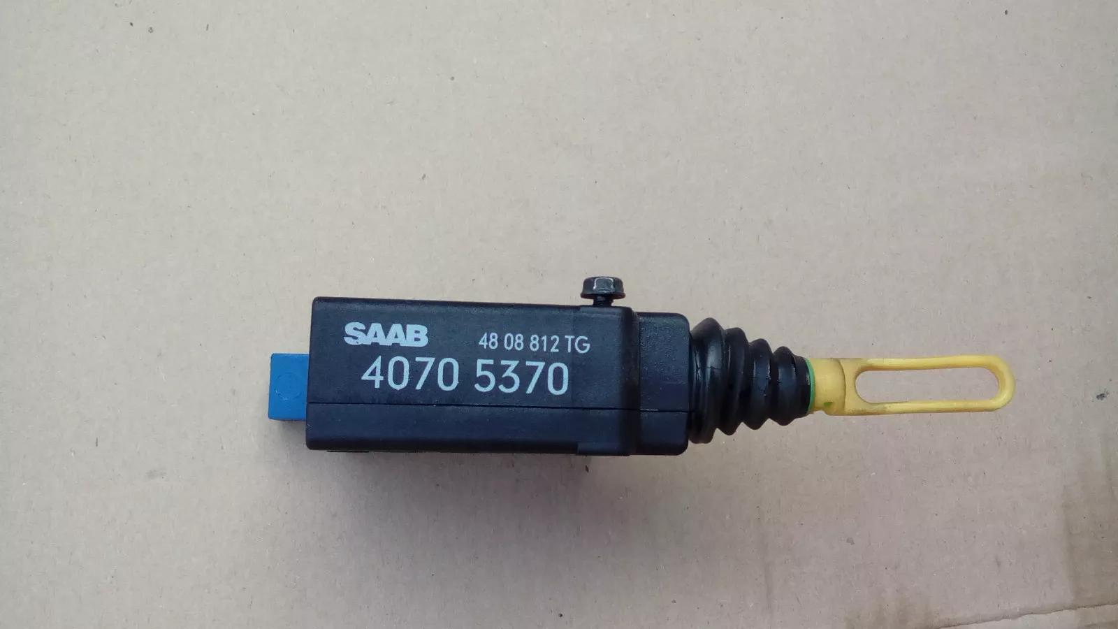 SAAB 9-5 actuator for tailgate lock Part no : 40705370
