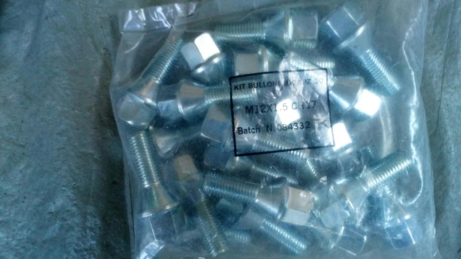 Saab wheel bolt M12x1,5 20pcs
