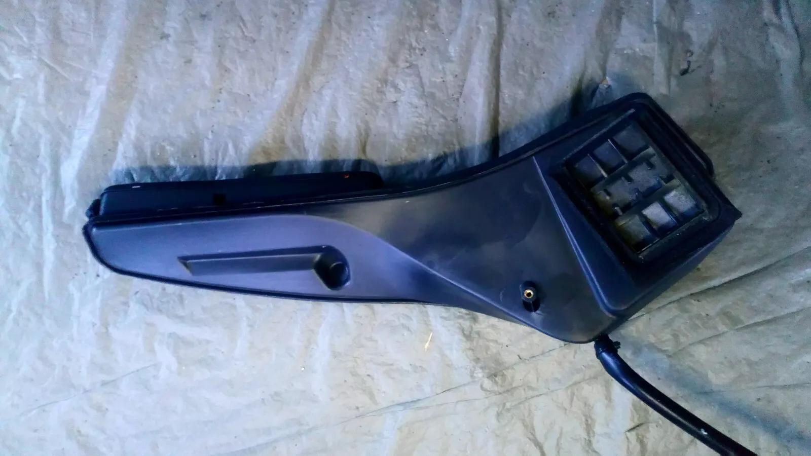 SAAB 9000CS ventilation box right rear part no:4072088 year:1992-98