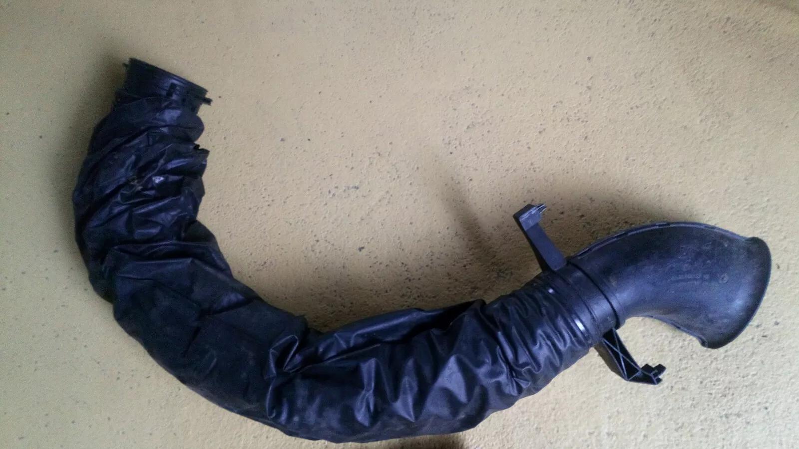 Peugeot 607 air intake manifold hose part no: 9632381580