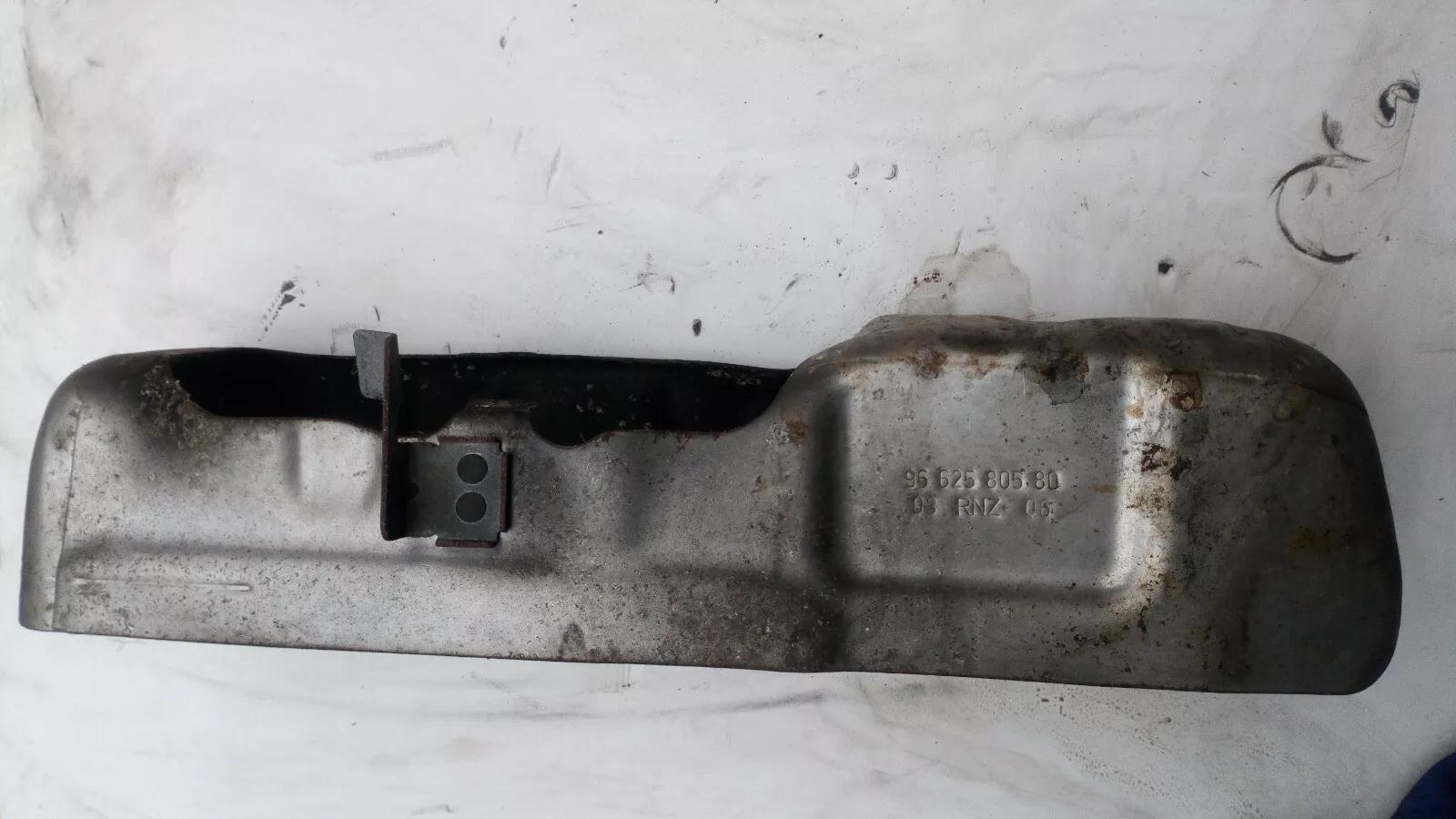 Peugeot 2 2HDI 170hp exhaust manifold insulation part no 9662580580
