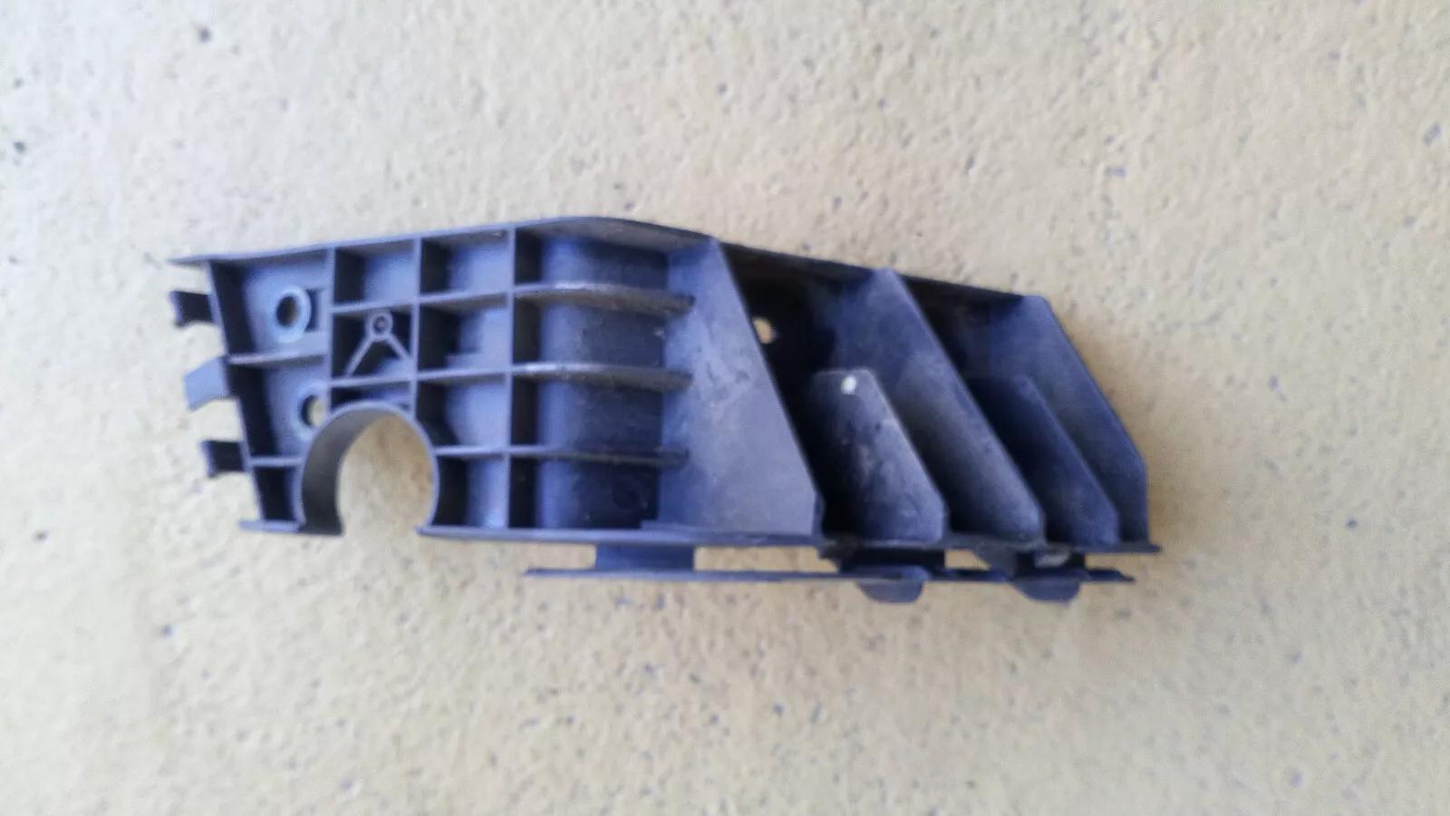 Saab 9-5 original bumper bracket left rear year: 2002-2005 part no: 5143441