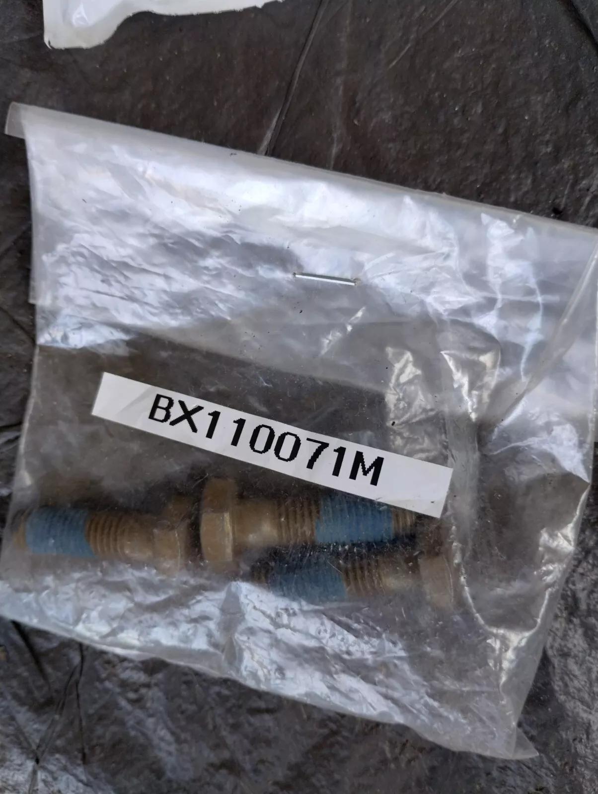 Genuine Jaguar, Land Rover, bolt 3 Pcs No: BX110071M