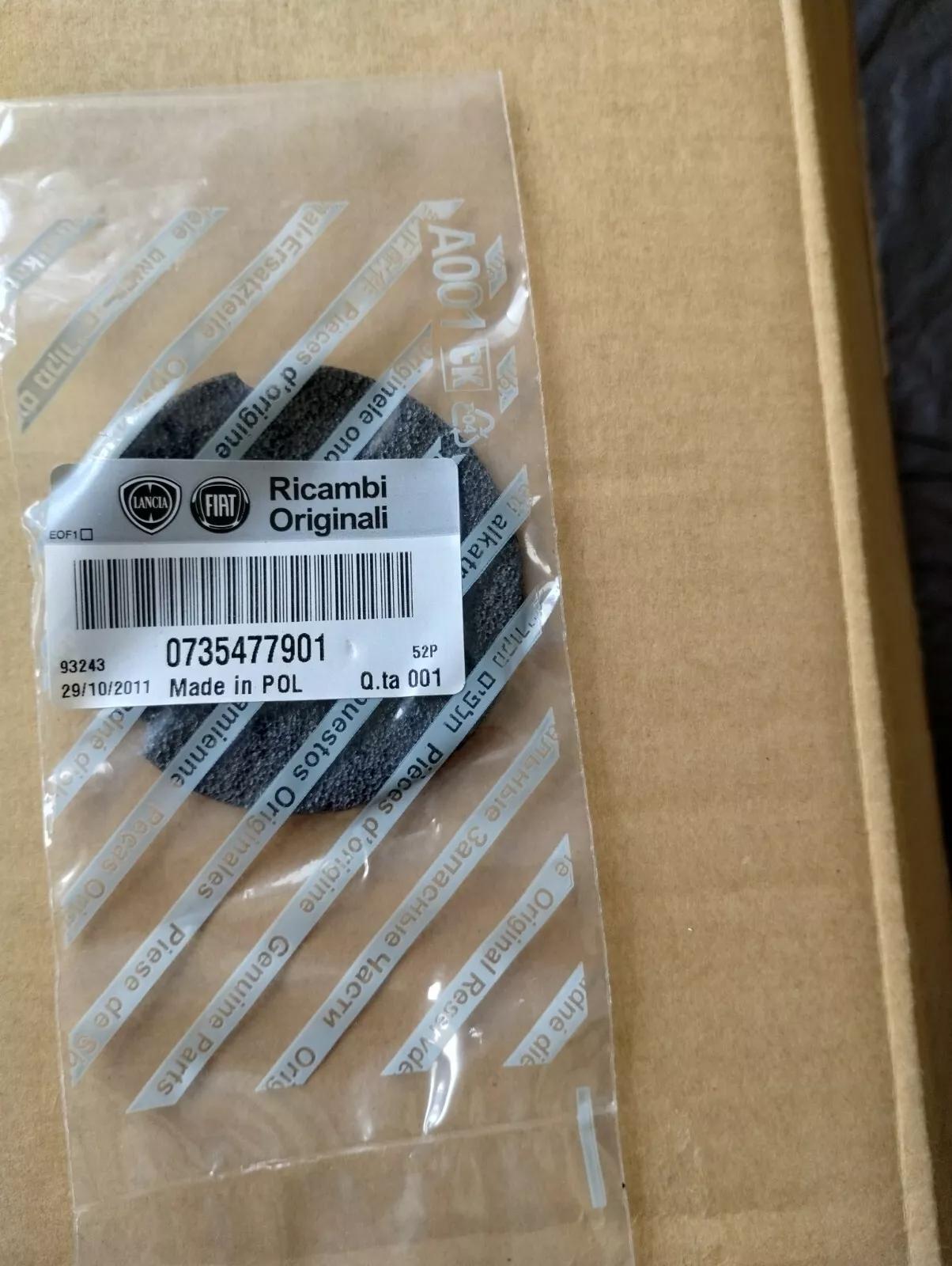 Genuine FIAT mat cupholder No: 735477901