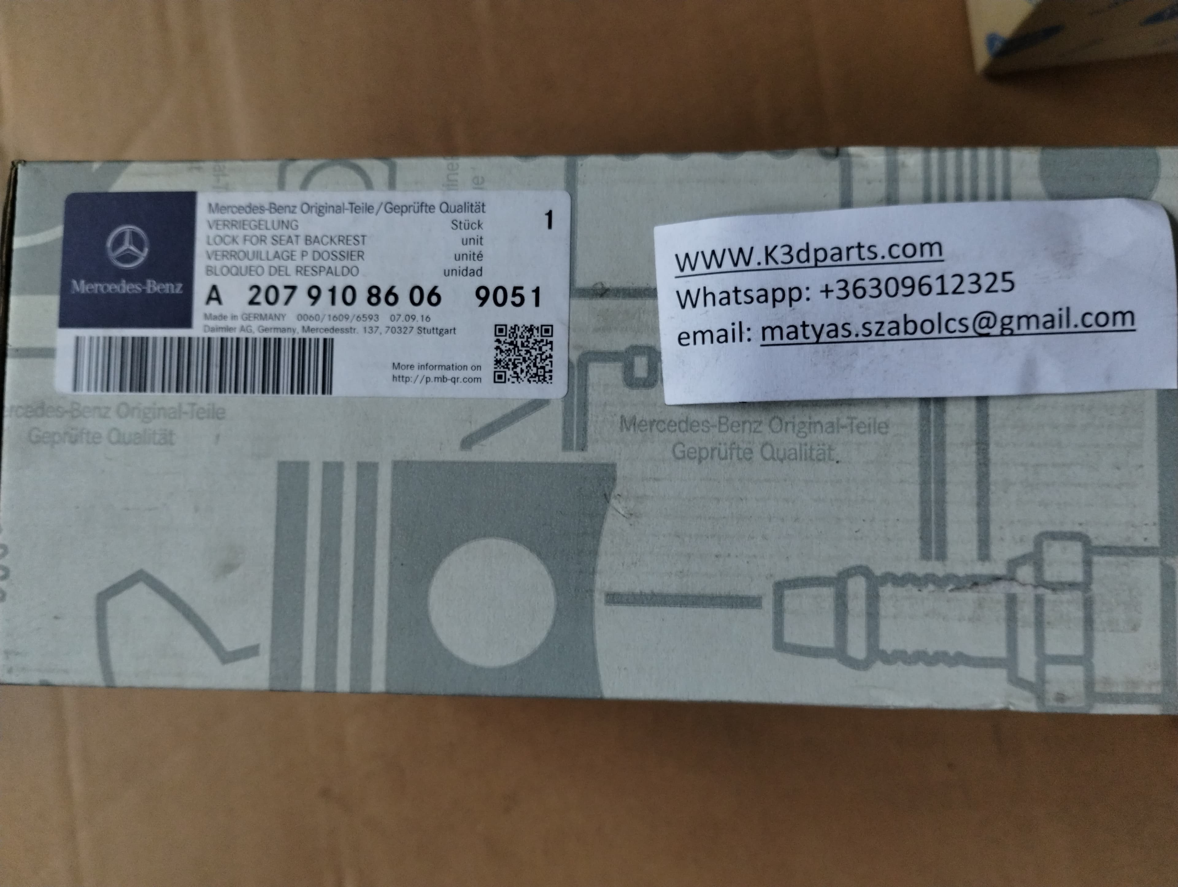 Mercedes Lock for seat backrest. Partnumber: A2079108606