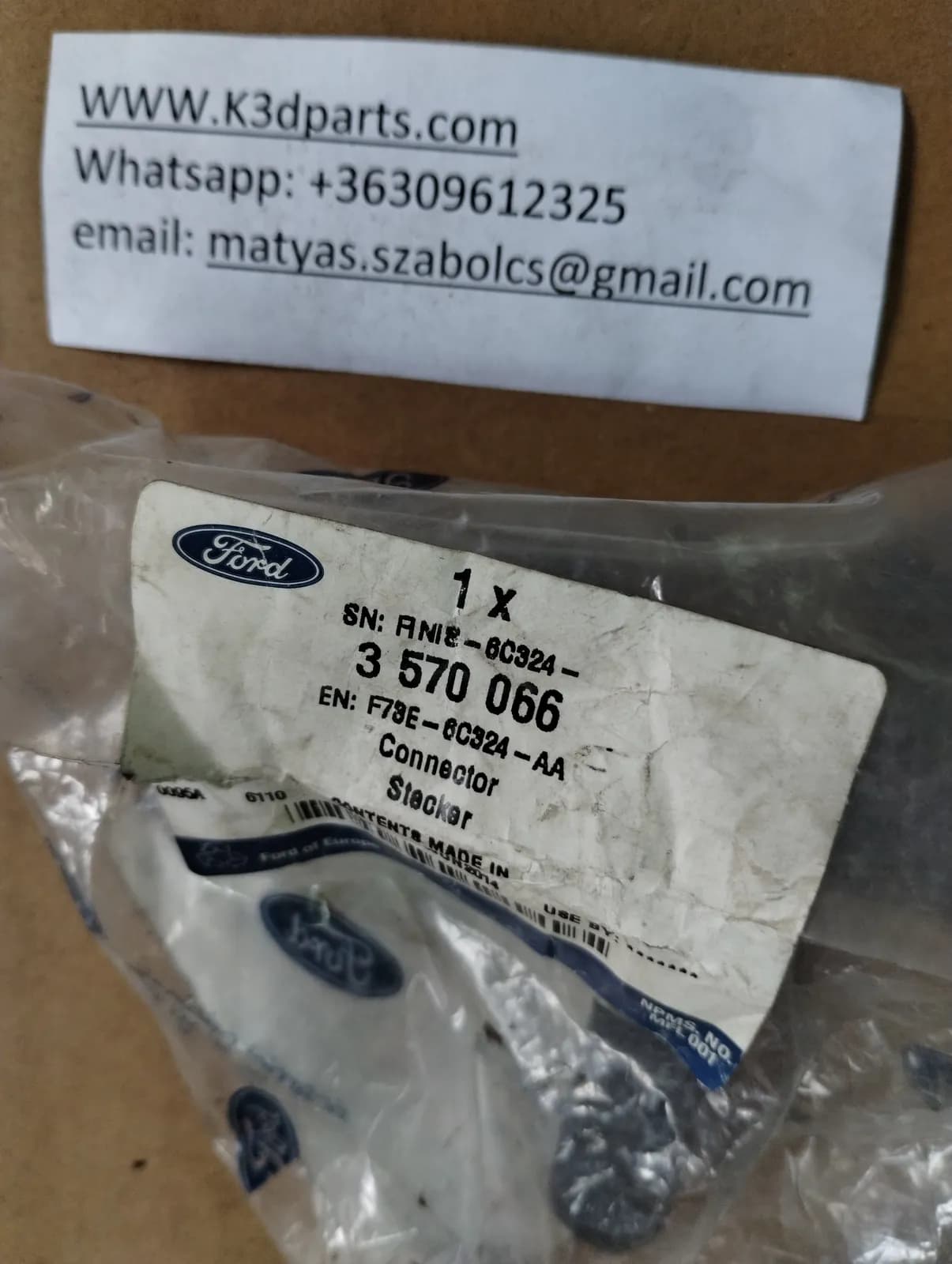 Genuine Ford MONDEO MK3 Oil Separator Connector. 